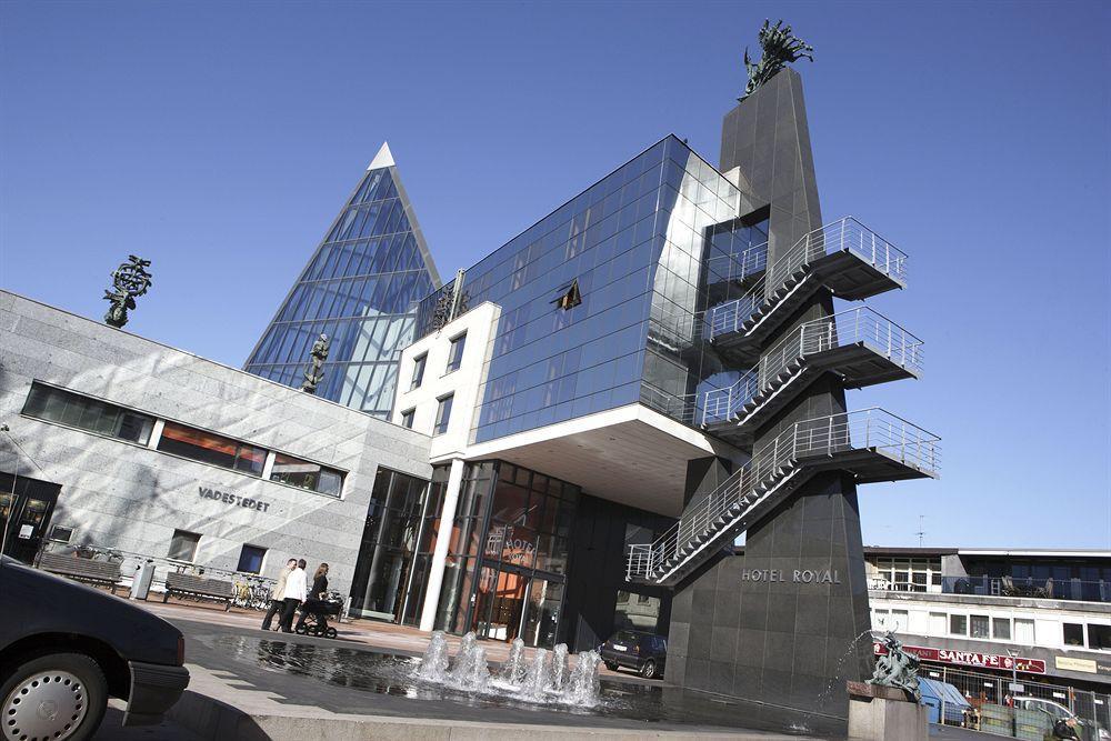 Western Royal Hotel 4*